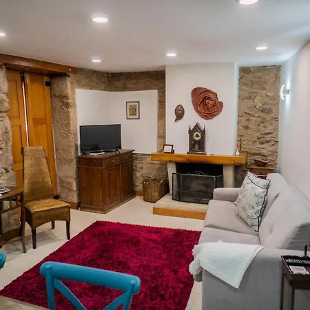 Casa Da Rua Historica, T3 بيت للعطل