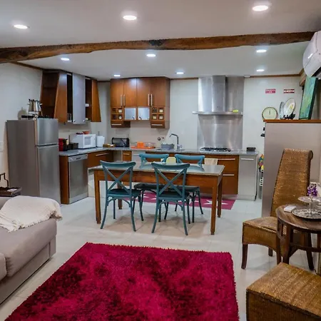 Casa Da Rua Historica, T3 Дом отдыха Кабесейраш-ди-Башту